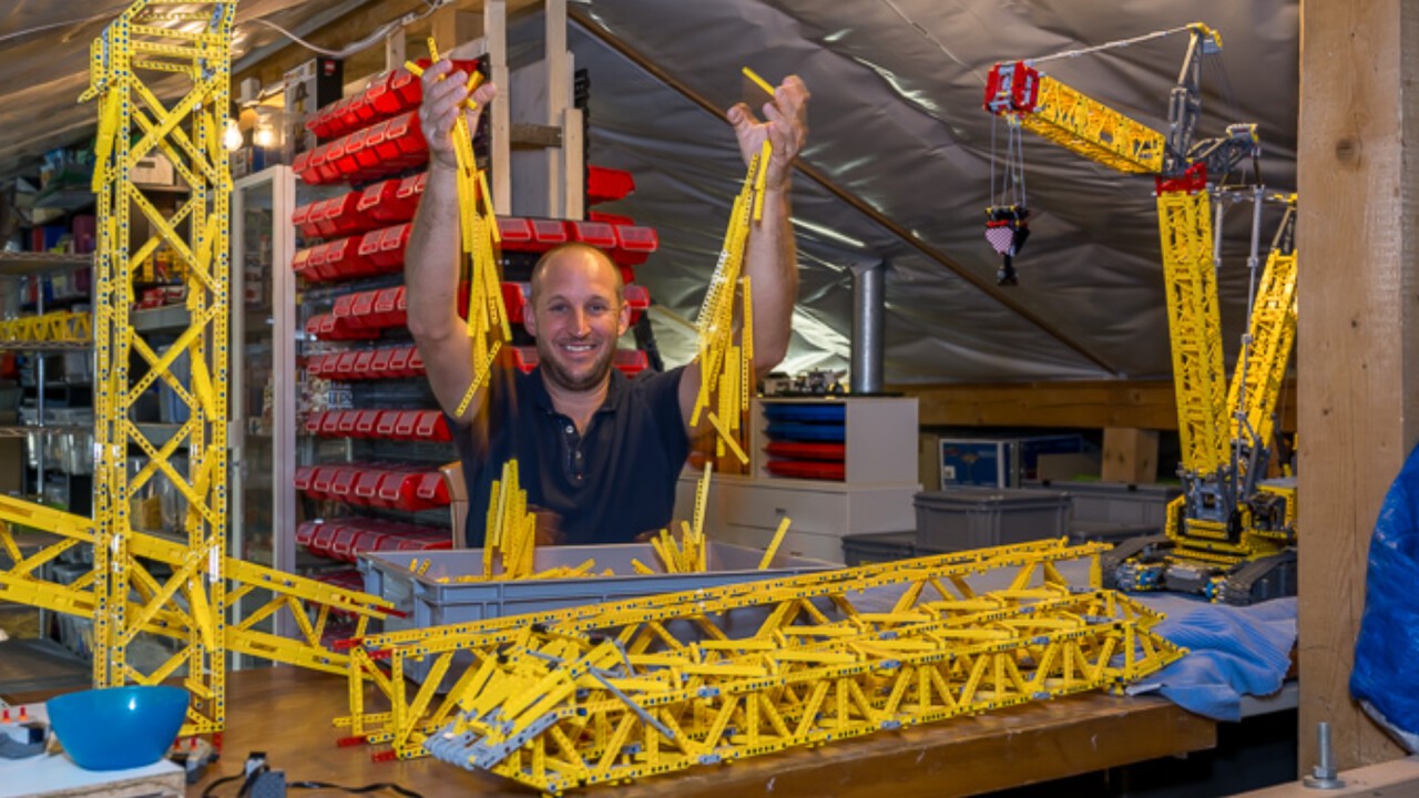 70’000 Einzelteile verbaut Andreas für seinen selbst konstruierten Raupenkran.