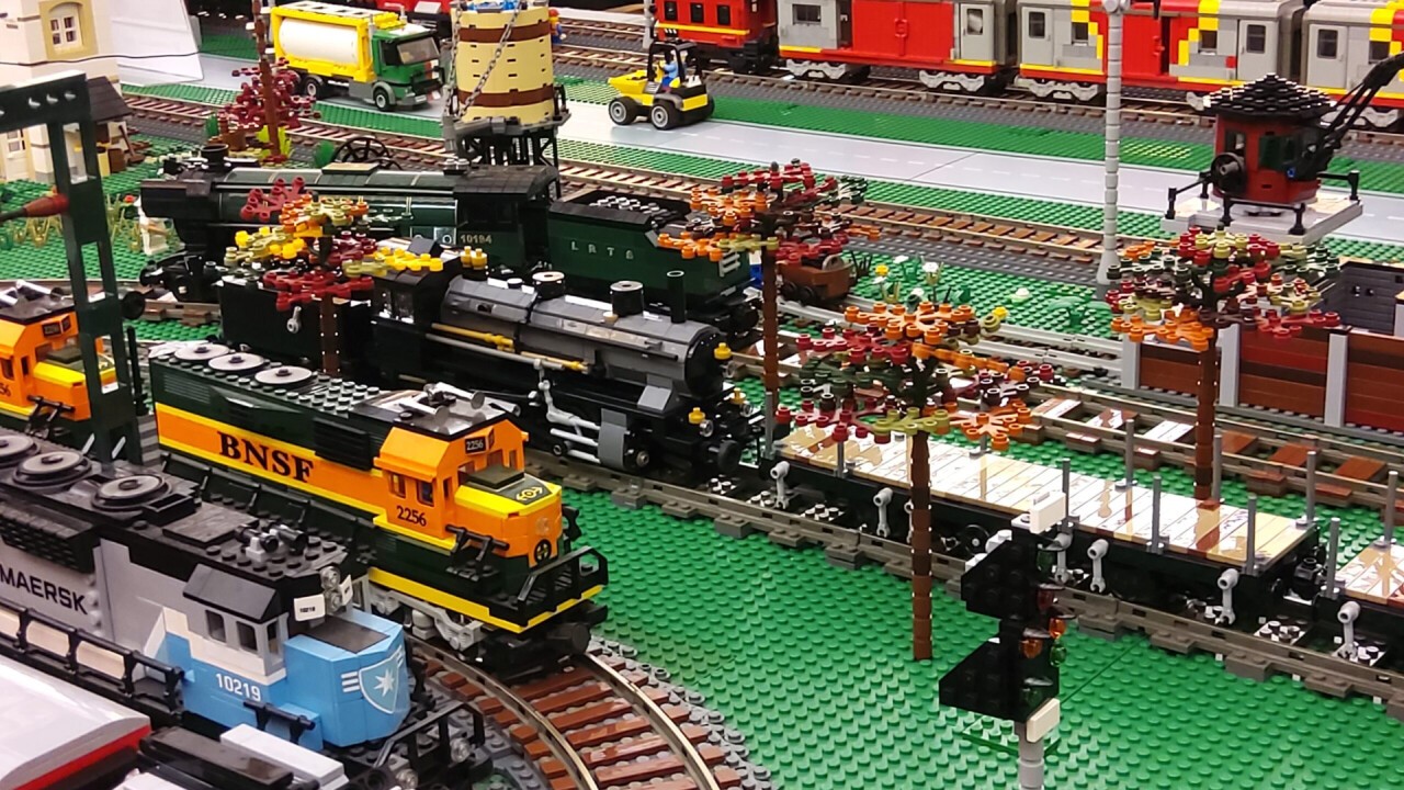LEGO®-Modelle, Eigenkreationen und Nachbauten von realen Zügen