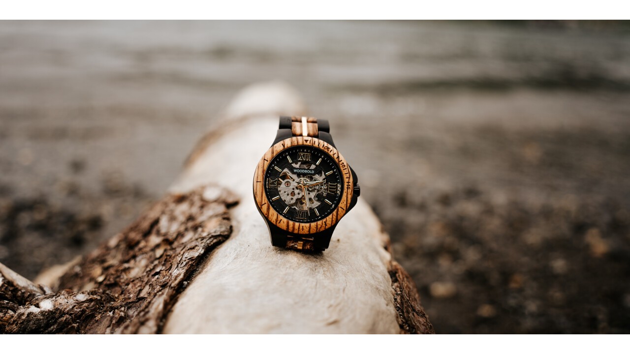 Holz-Uhr Ben von woodbold® – vor wenigen Monaten erst erschienen und bereits ein absoluter Kunden-Liebling!