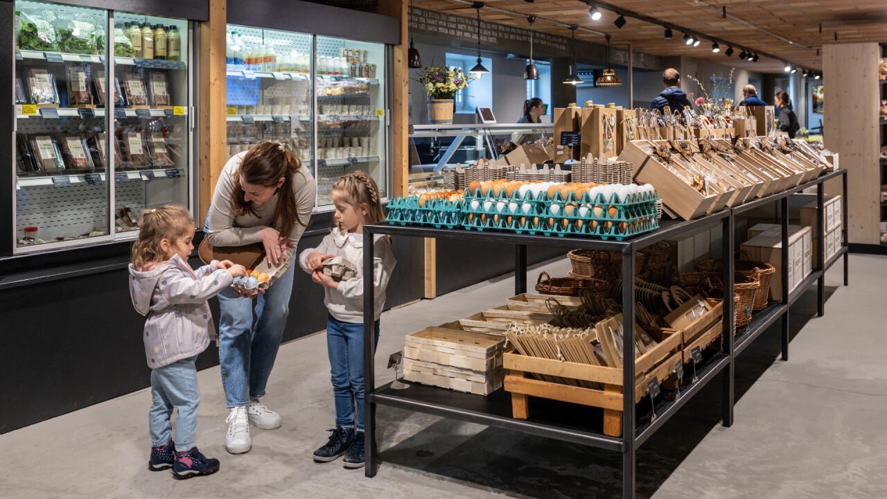 Hofladen mit über 600 regionalen Produkten