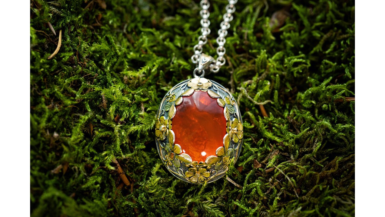 Feuer Opal Anhängern mit 18 Karat Gold & Silber