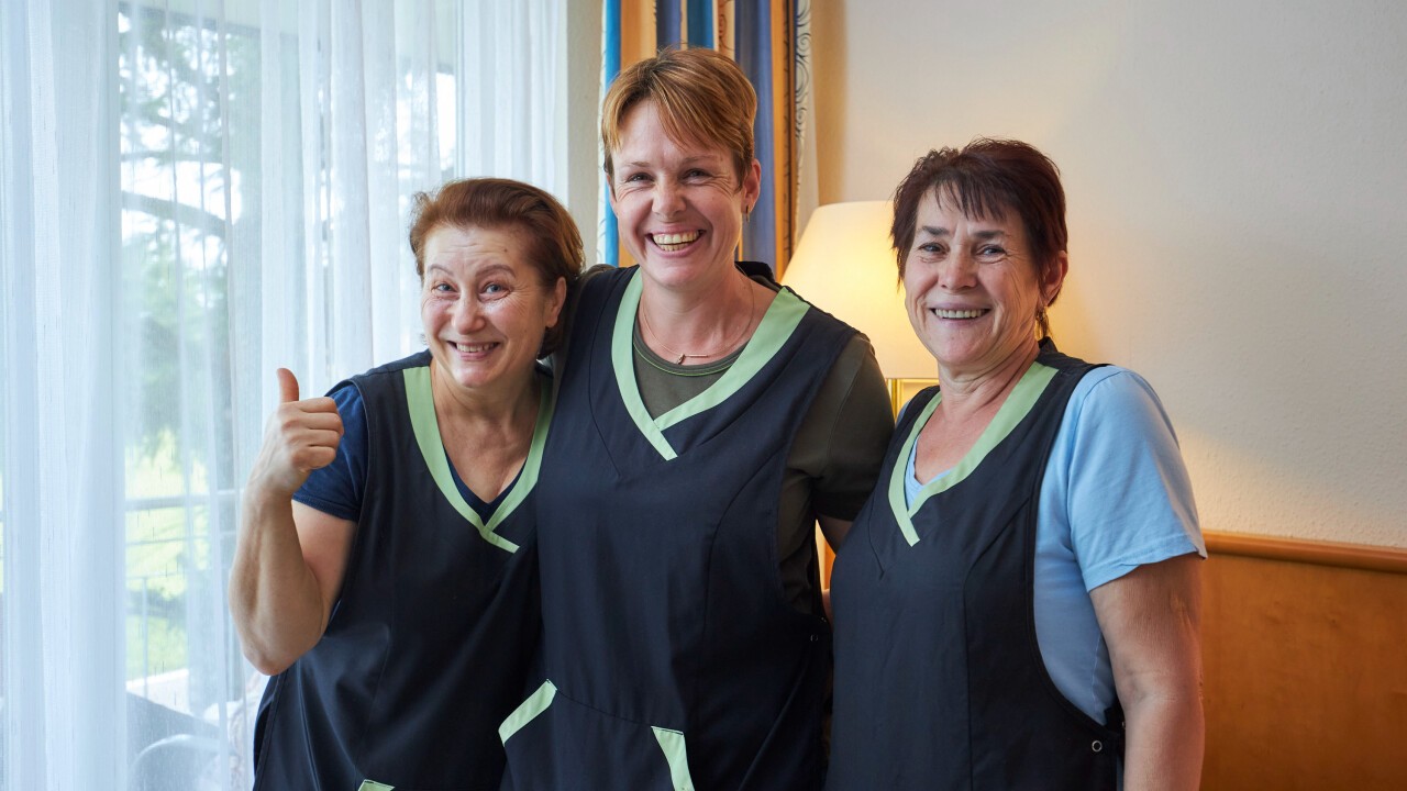 Unser Housekeeping-Team mit Michaela, Bianca und Katica