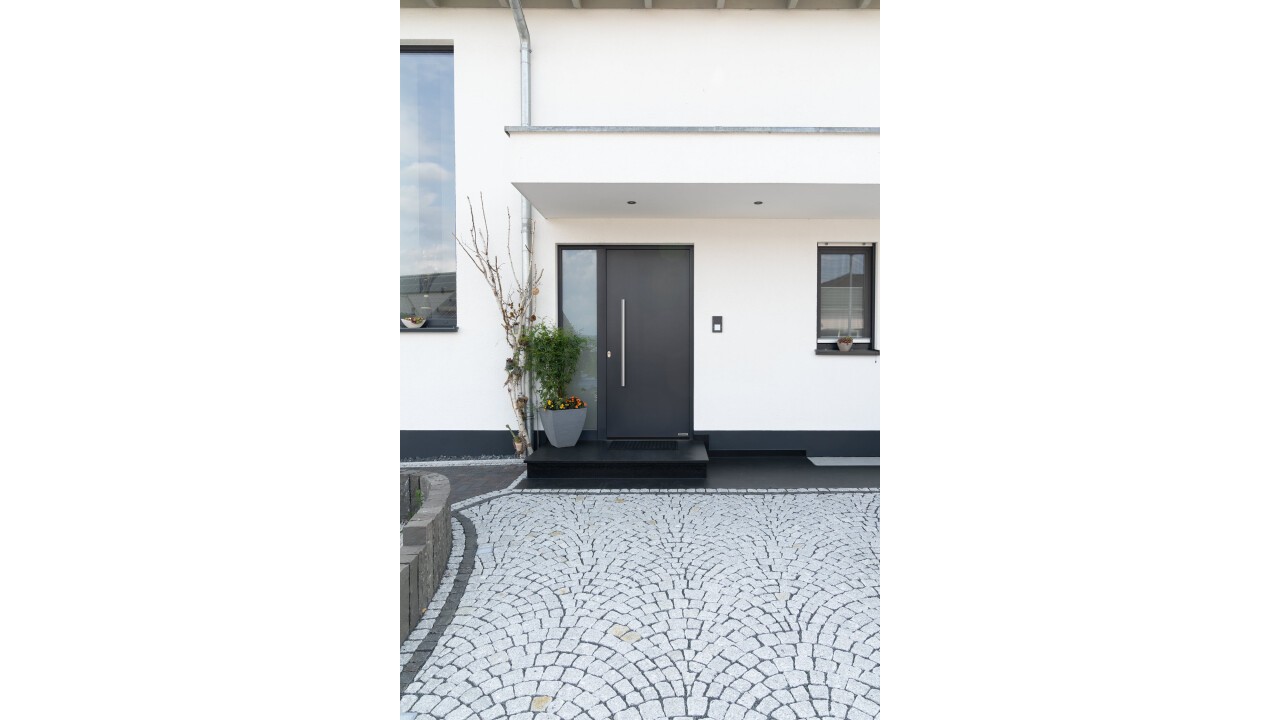 ematech und Hörmann präsentieren CO₂neutrale Produktpalette für Haus