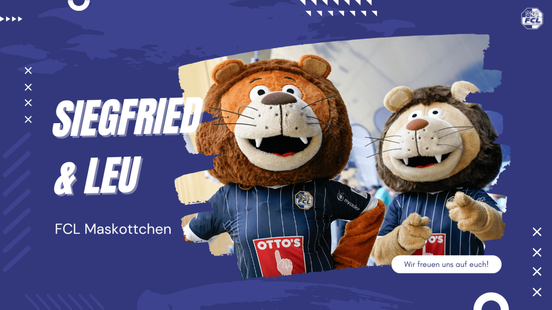 Zwei Personen in freundlichen Löwenkostümen, die marineblau gestreifte FCL-Hemden mit OTTOS-Logo tragen, stehen und lächeln in die Kamera. Der Text auf dem Bild lautet Siegfried & Leu, FCL Maskottchen.